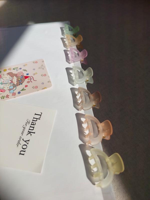 مینی کلیپس قوس دار شیشه ای 🫙