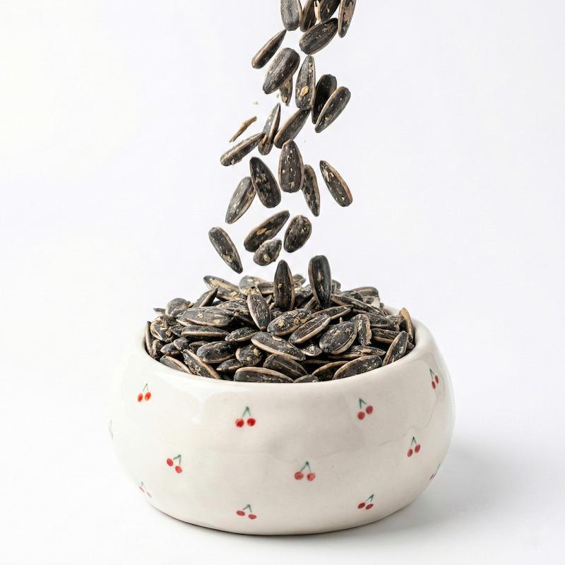 تخم آفتابگردان دور سفید با طعم گلپر و نمک