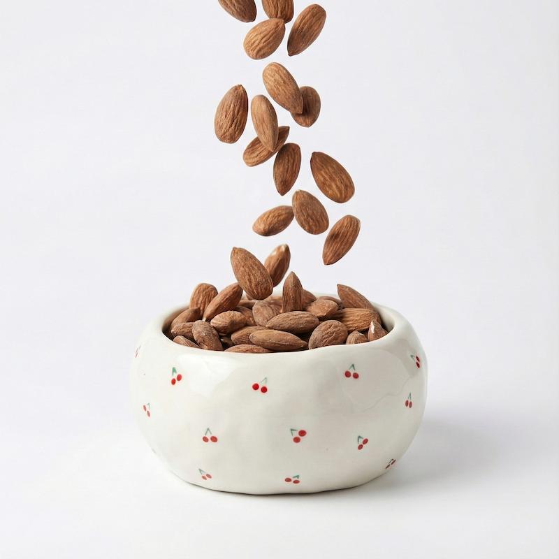 مغز بادام درختی خام ایرانی درجه یک _ تازه