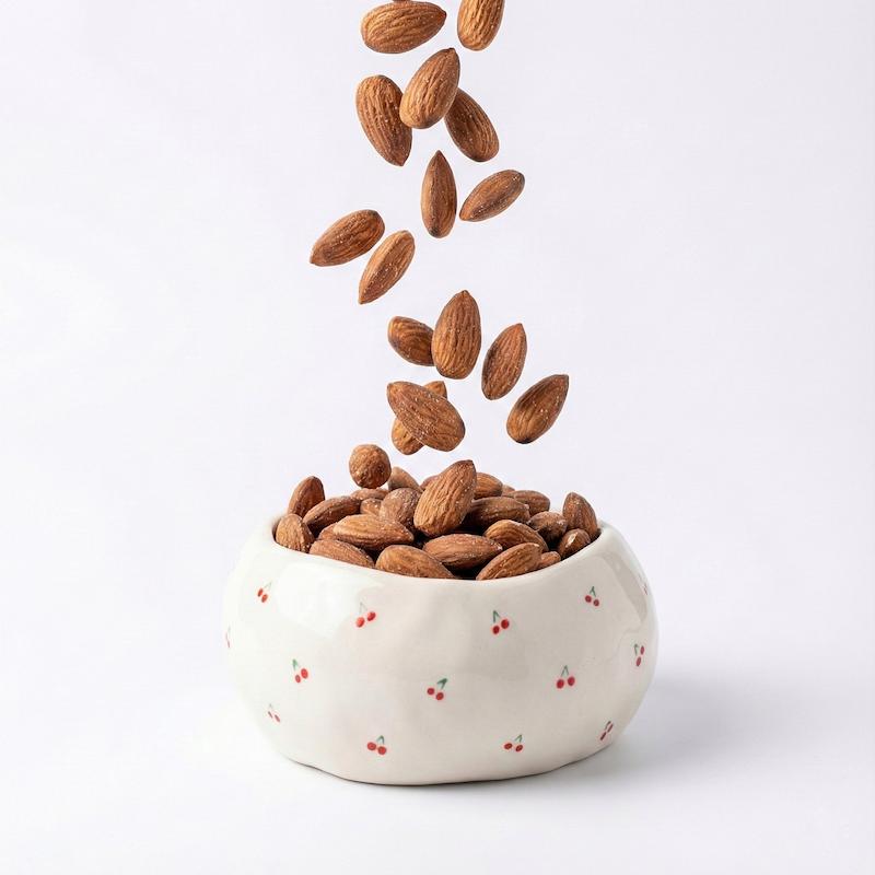 مغز بادام درختی شور اعلا (بو داده) - ترد و تازه