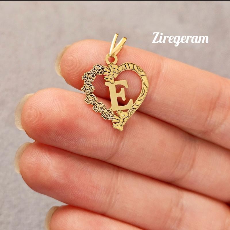 آویز حروف قلبی