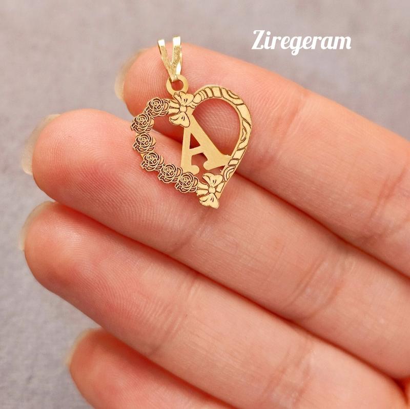 آویز حروف قلبی