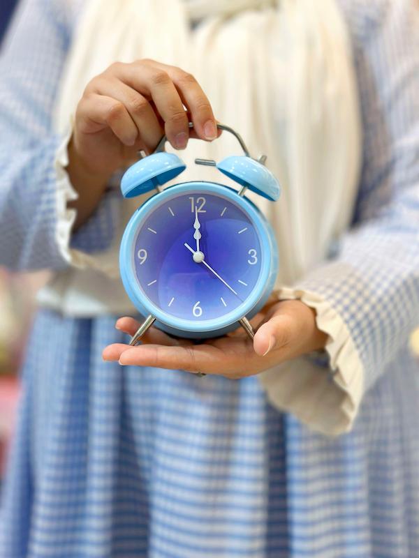 ساعت شماته دار