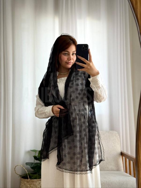 شال حریرمشکی گل