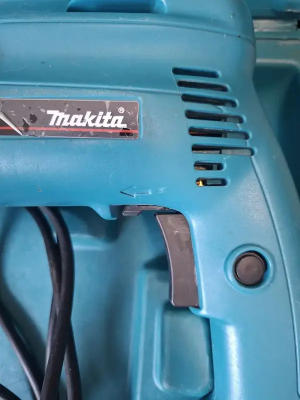 دریل برقی ماکیتا 8450 پلاک قرمز ژاپن makita چکشی کاکرده