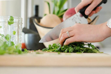 🧄 راهنمای جامع خرید چاقوی آشپزخانه برای خانه‌دارها