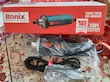 فرز انگشتی گلو کوتاه رونیکس مدل 3301 با توان 710 وات، سرعت حرکت آزاد 28000 دوربردقیقه و کلید الکترونیک دیمردار برای کنترل سرعت و عملکرد آسان