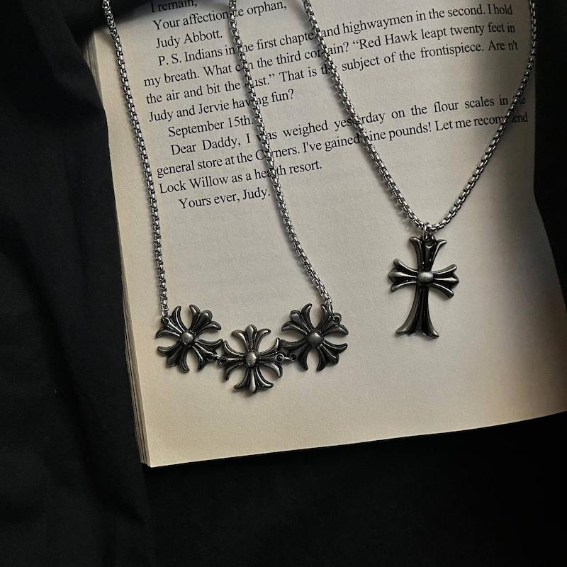 گردنبند کرومهارتز