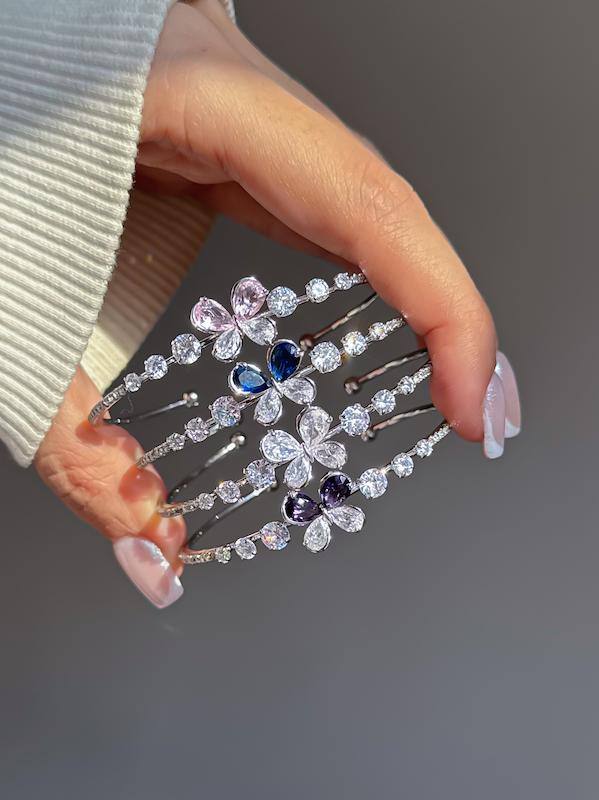 بنگل قاصدک رنگی