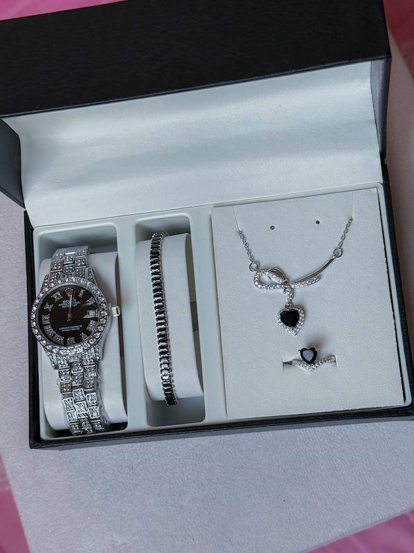 باکس هدیه مشکی