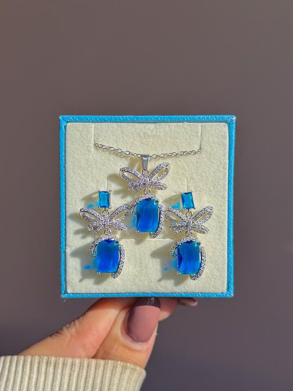 نیمست ابی درباری💙🦋