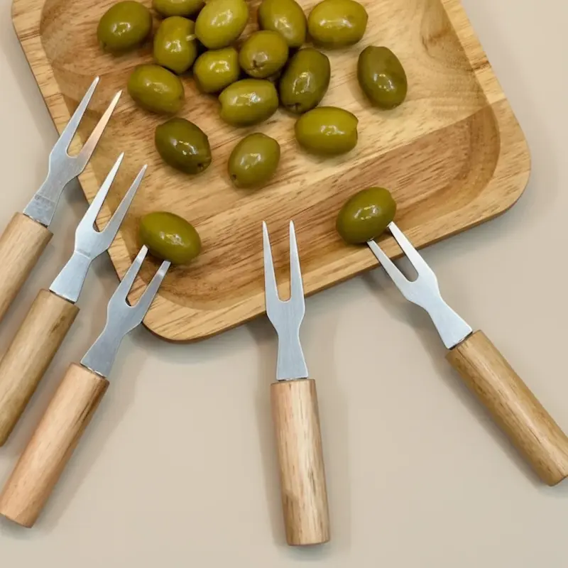 چنگال زیتون خوری