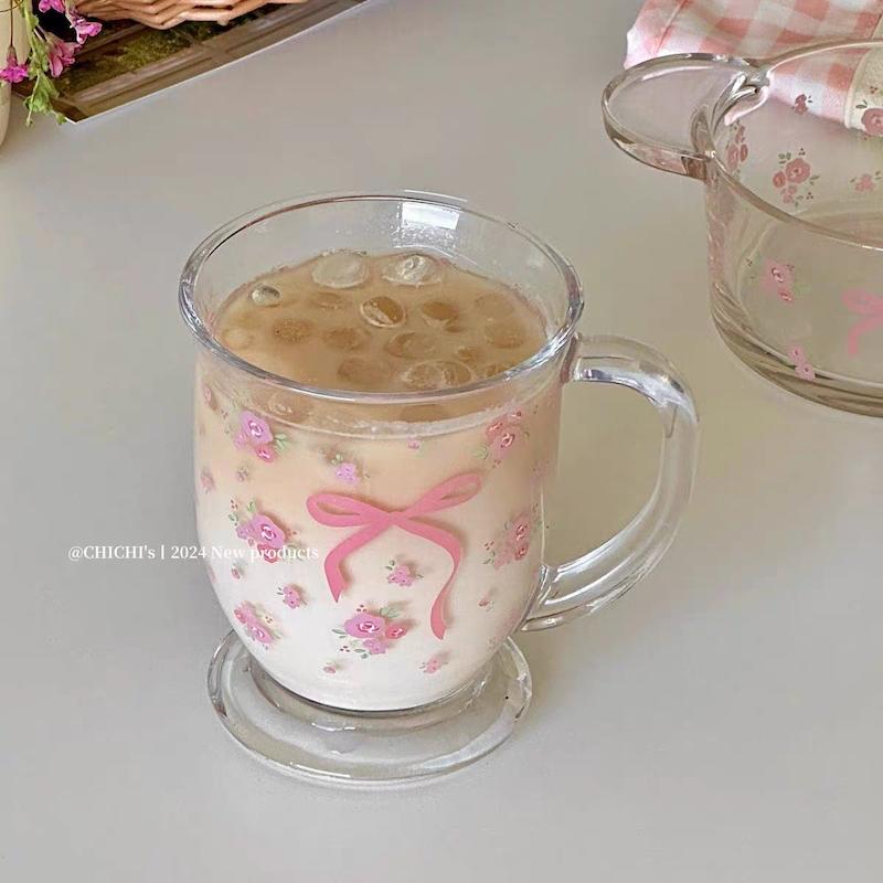 لیوان دسته دار پاپیونی