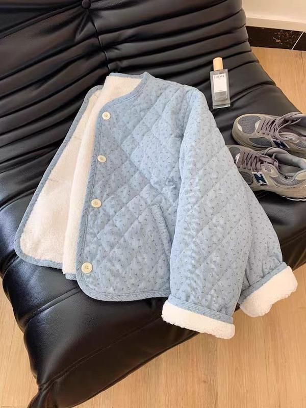 کاپشن گل آبی