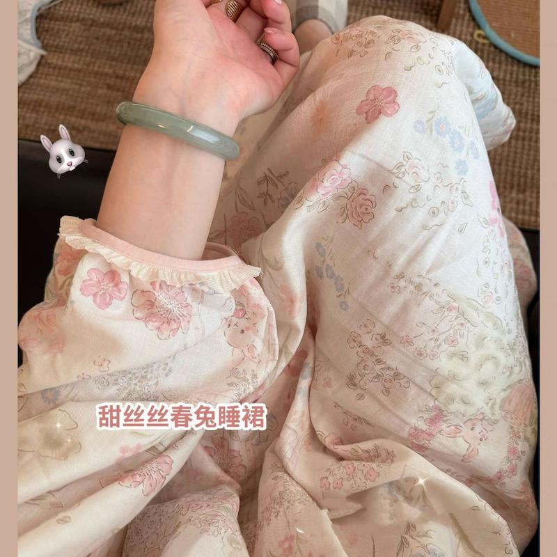 پیراهن گلدار