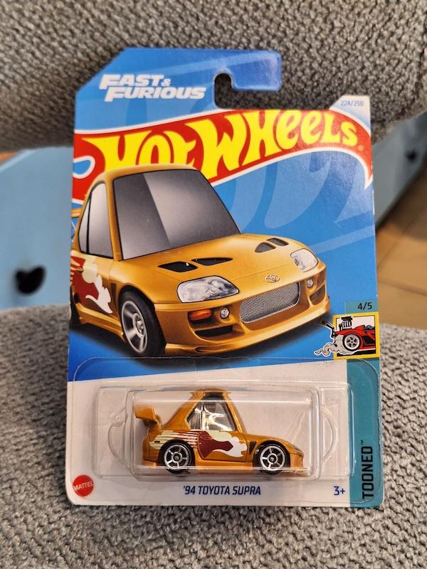 هاتویلز مدل 94 TOYOTA SUPRA