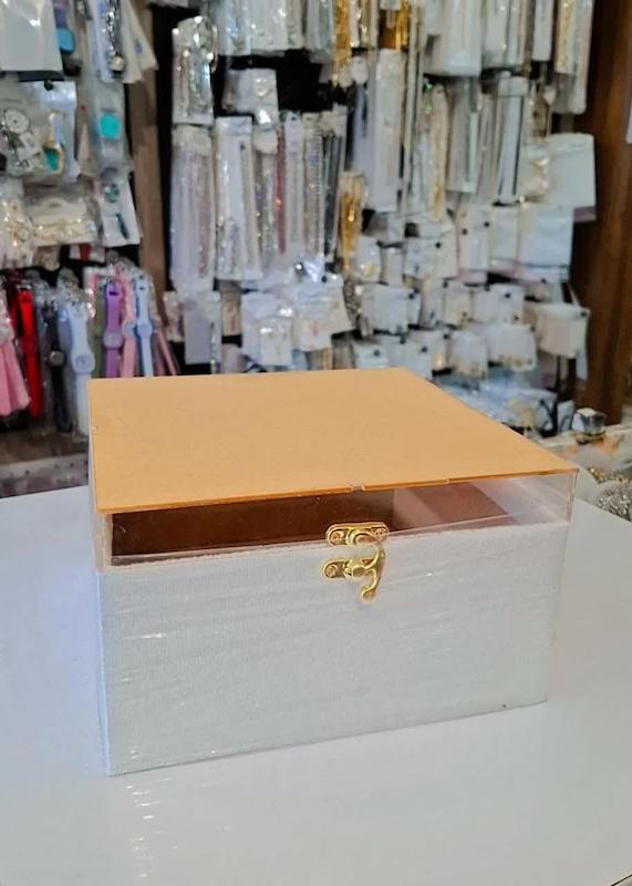 باکس مخمل در شیشه ای