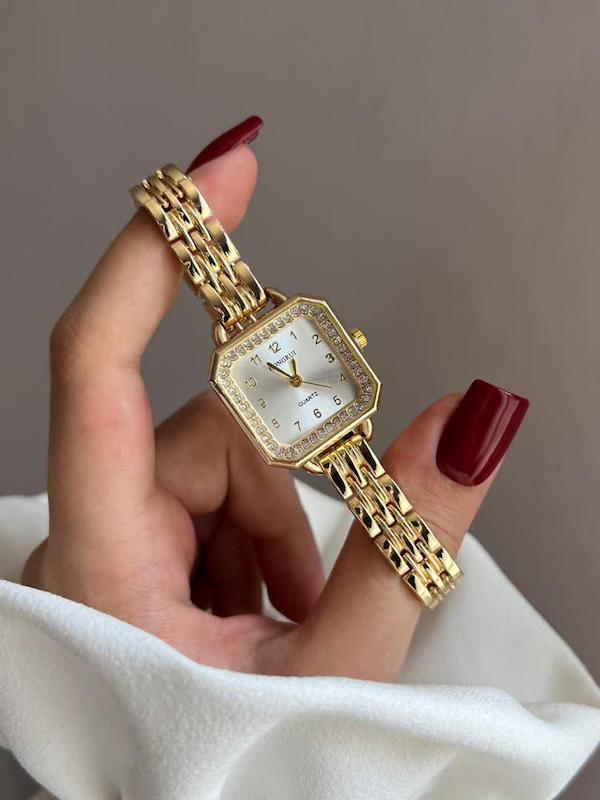 ساعت هانگری 