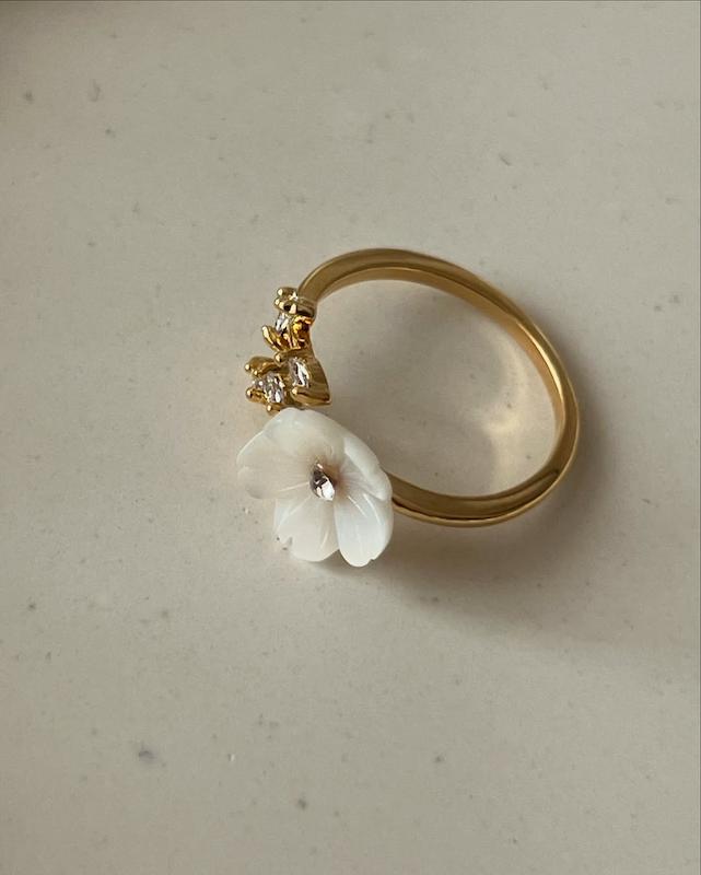 انگشتر شکوفه