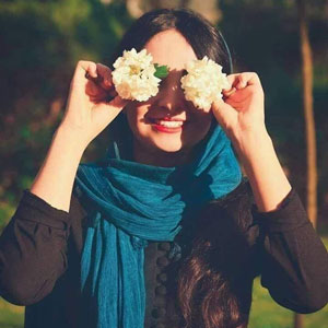 مینا میرزایی