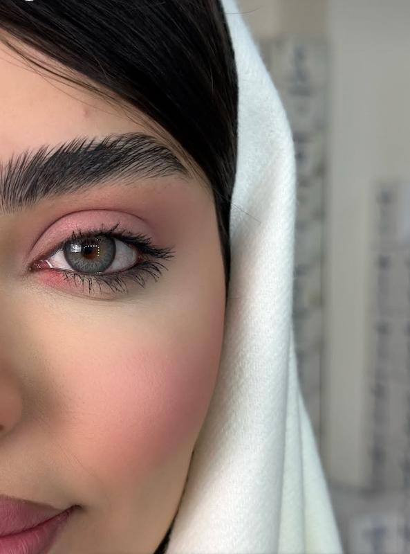 لنز رنگی یونیک نیاگارا