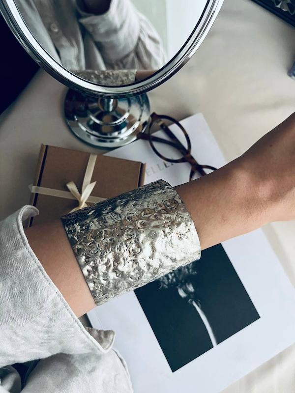 بنگل بزرگ دست ساز چکشی