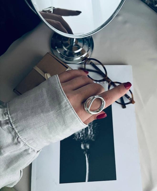 انگشتر دایره با خط