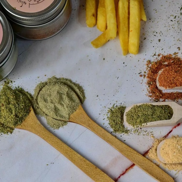 ادویه سیب زمینی تنوری
