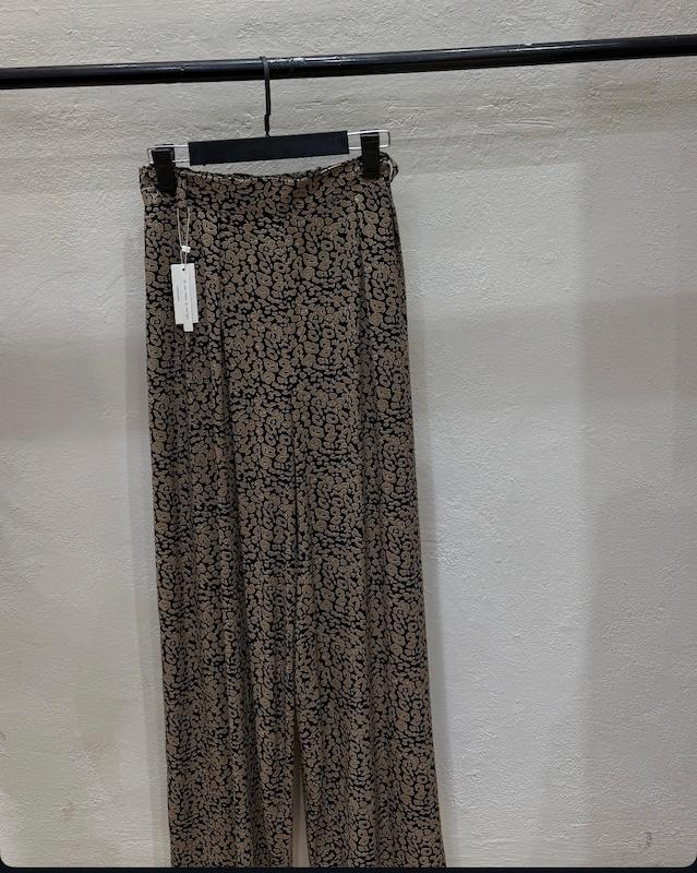 شلوار پترن دار پلنگی