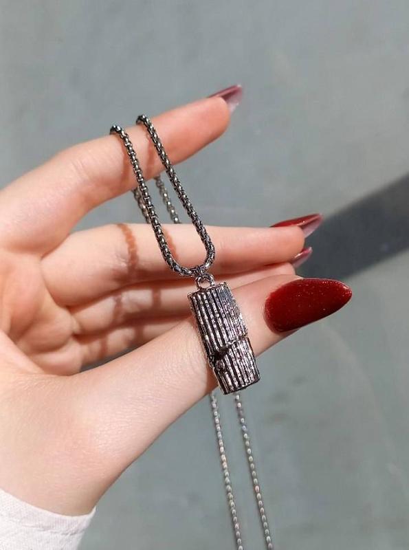 گردنبند منشور کوروش