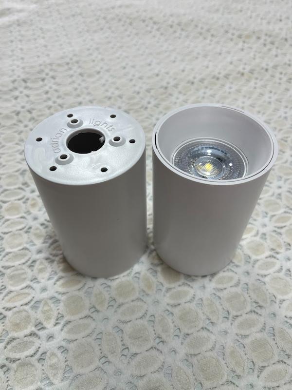 هالوژن استوانه ای رو کار (با قابلیت تعویض لامپ)