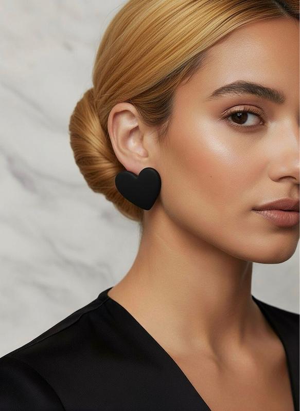 گوشواره فشن Heart black