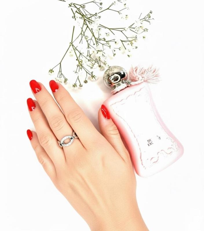 انگشتر زنانه وارداتی طرح oval رنگ نقره ای فری سایز