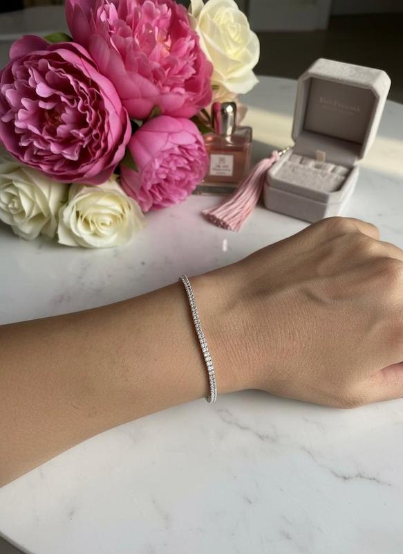 دستبند زنانه وارداتی طرح تنیسی مدل xuping size2 رنگ نقره ای