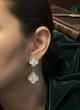 گوشواره زنانه وارداتی طرح van cleef shellfish ون کلیف رنگ طلایی