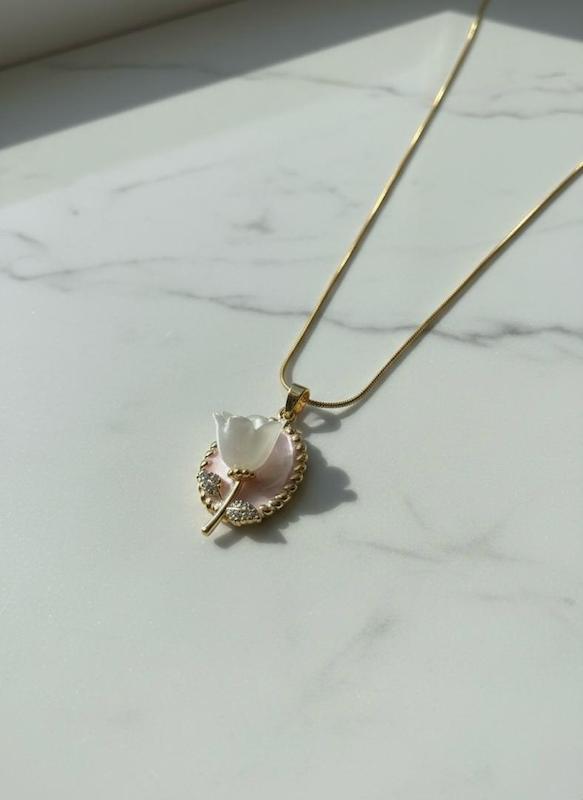 گردنبند لاله