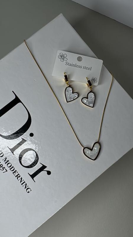 ست گوشواره و گردنبند love