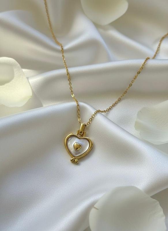 گردنبند مینا  gold heart