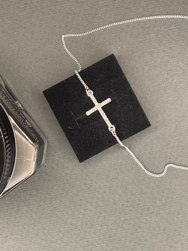 گردنبند صلیب