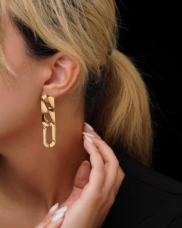 گوشواره زنانه وارداتی طرح کارتیر Cartier رنگ طلایی 