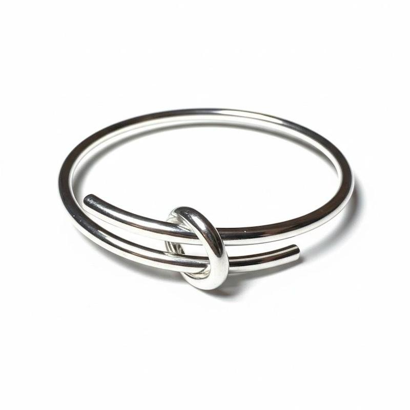 بنگل و النگوی وارداتی زنانه طرح Patch silver رنگ نقره ای