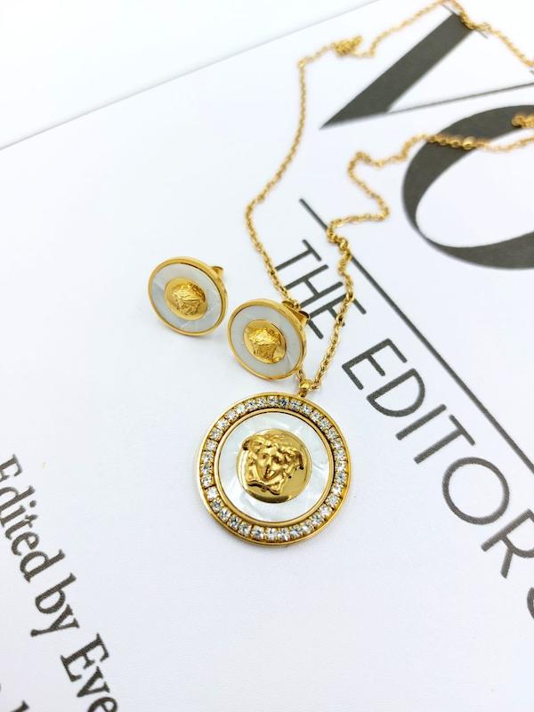 گوشواره و گردنبند وارداتی زنانه versace ورساچه