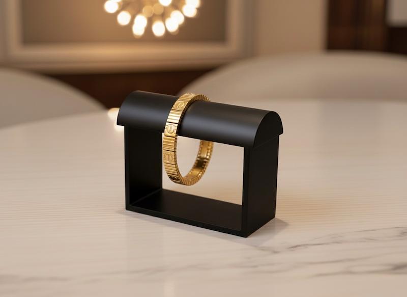 دستبند کاریتر لاو طلایی