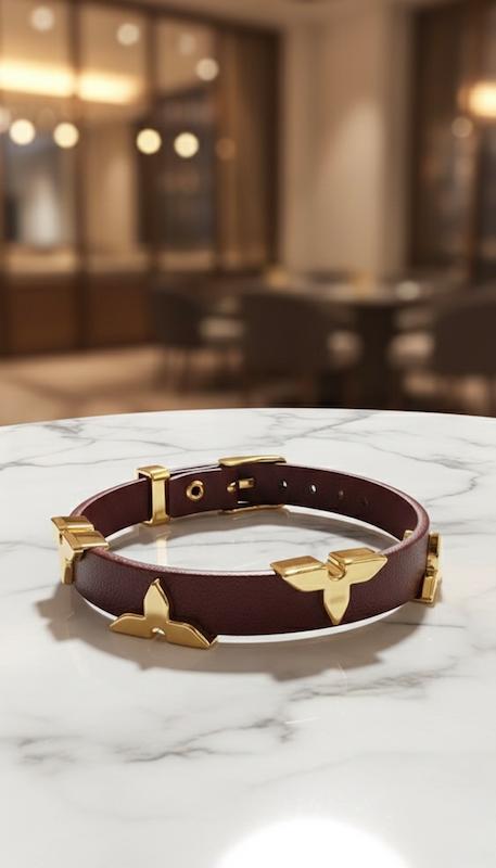 دستبند چرم LV زرشکی