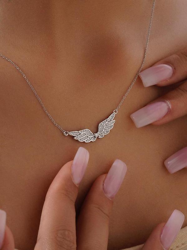گردنبند angel wings