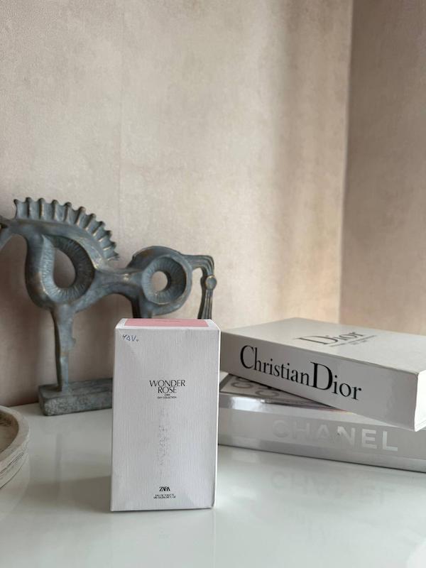  عطر(ادکلن) وارداتی زنانه  برند زارا ZARA  WONDER ROSE  رایحه  میوه ای و گلی ۱۸۰ میل