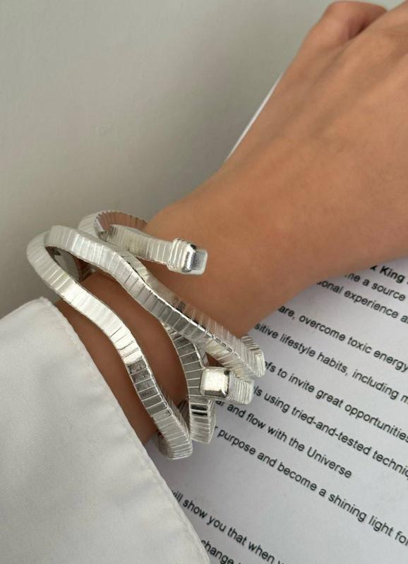 دستبندو گردنبند زنانه Flexible