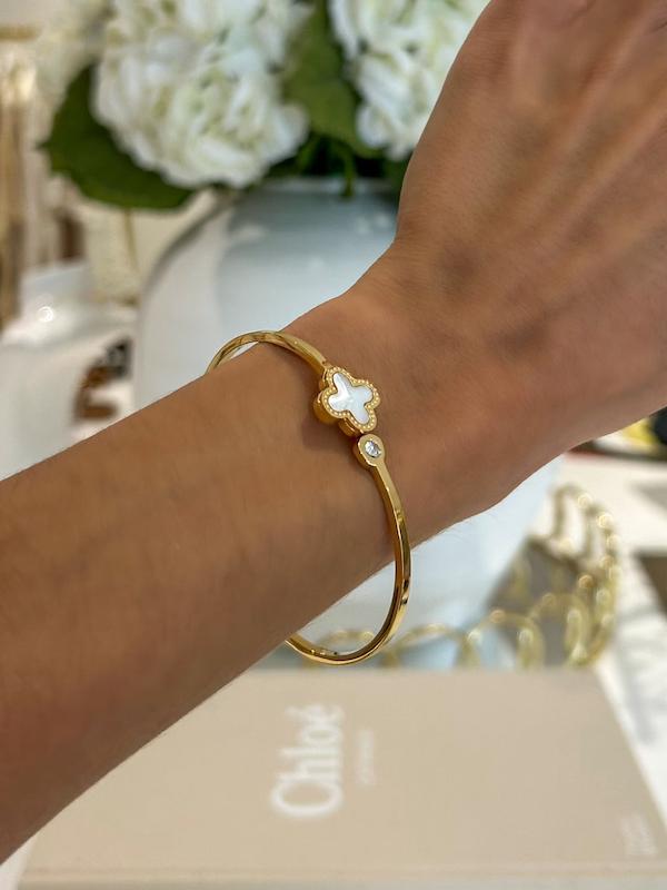 بنگل و النگوی فنری نگینی وارداتی طرح ون کلیف van cleef رنگ طلایی سفید