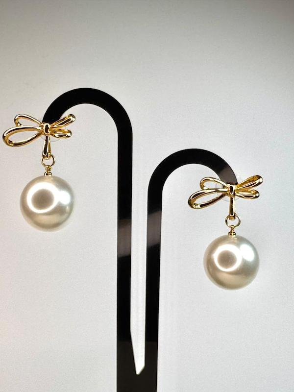 گوشواره زنانه وارداتی Knot pearl طرح مروارید گرد رنگ طلایی