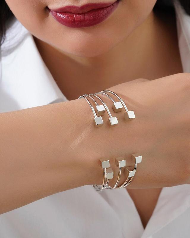 بنگل Square head